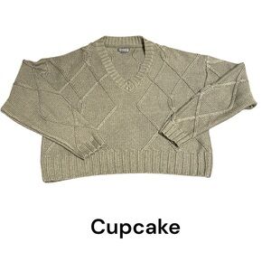 Cake Women's Crew Neck Sweater by Cupcake 
Size small​
